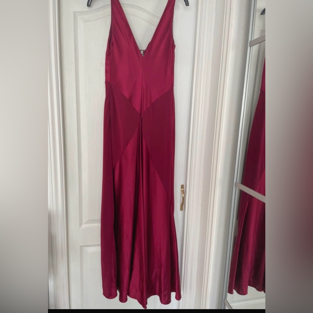 Elegant Burgundy Ball Sleeveless Dress - Picture 4 of 9